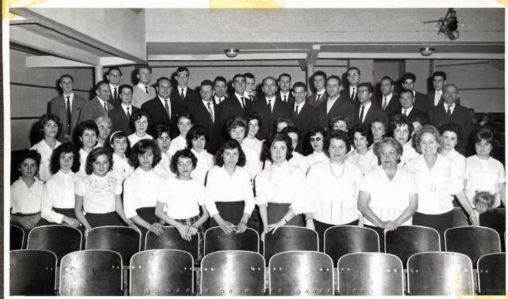 CHORALE DE SAINT EUGENE D ORAN 1961  (1).jpg